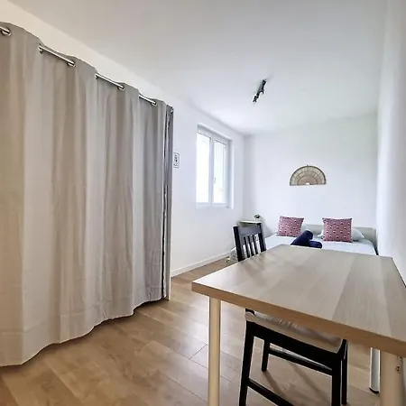 Secteur Dourjacq Apartamento Brest
